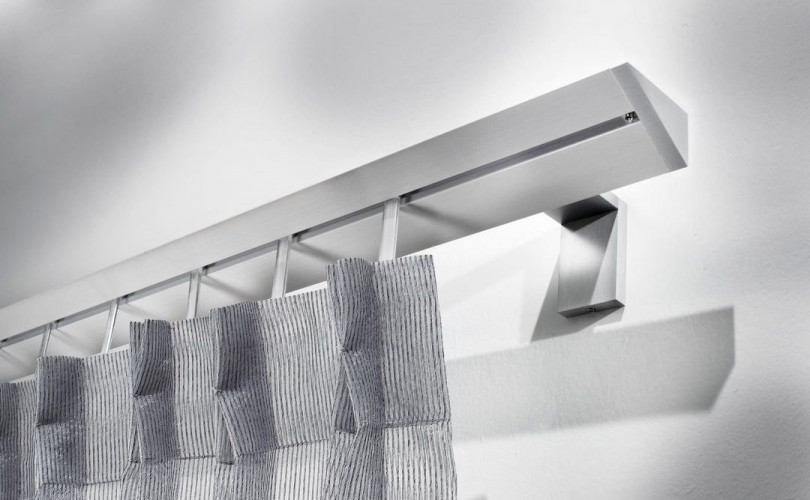 Чистая линия и минимальный металл